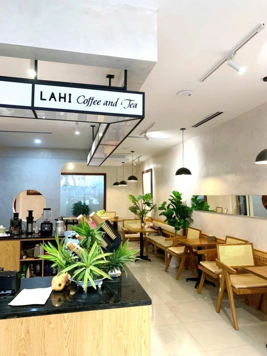 Hạ chào 3 tỉ! Chính chủ cần bán gấp nhà mặt phố Khâm Thiên, 90m2, 5 tầng, mặt tiền 4.2m, 45 tỷ, KD