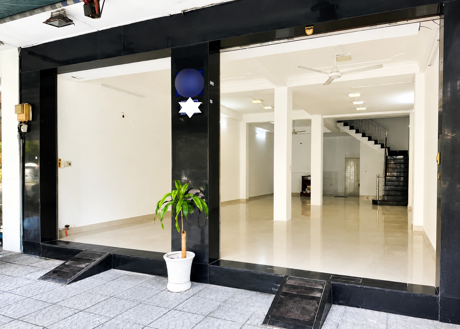 Cho thuê nhà mặt tiền Nguyễn Sơn 104m², 2 TẦNG - GẦN NGÃ TƯ, ĐỐI DIỆN TRƯỜNG HỌC-3