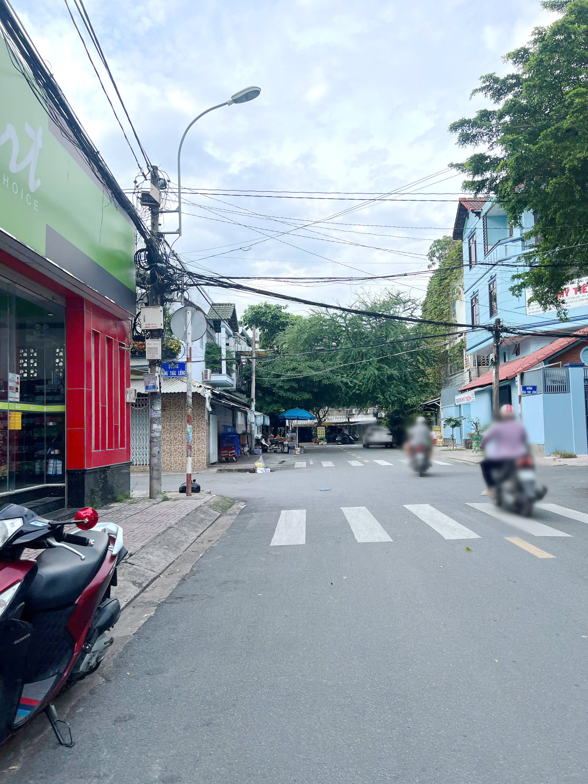 Nhà 4 tầng mặt tiền đường Tám Danh P.Chánh Hưng . Giá: 11 tỷ-4