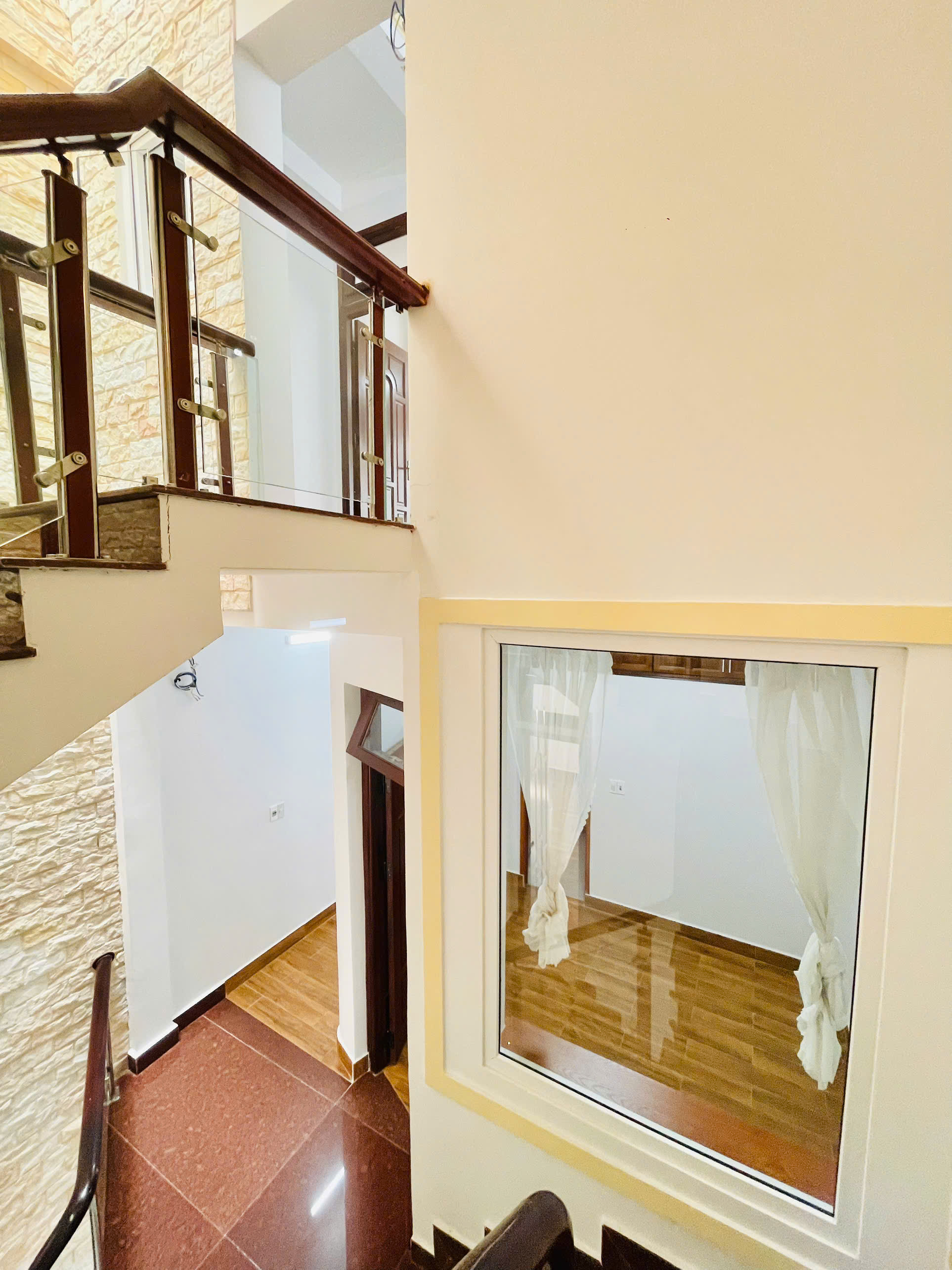 NHÀ TRUNG TÂM GOLD VALLEY – HOÀN CÔNG ĐẦY ĐỦ – CHỈ 15 TỶ