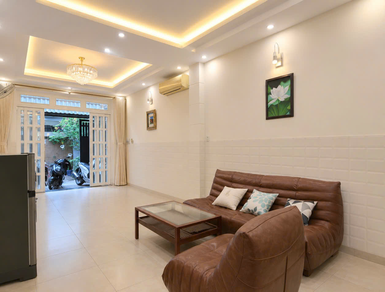 NHÀ HXH KHU BẮC HẢI - CÁCH MẠNG THÁNG 8 - 4 TẦNG BTCT - 65M² - KỀ CV LÊ THỊ RIÊNG