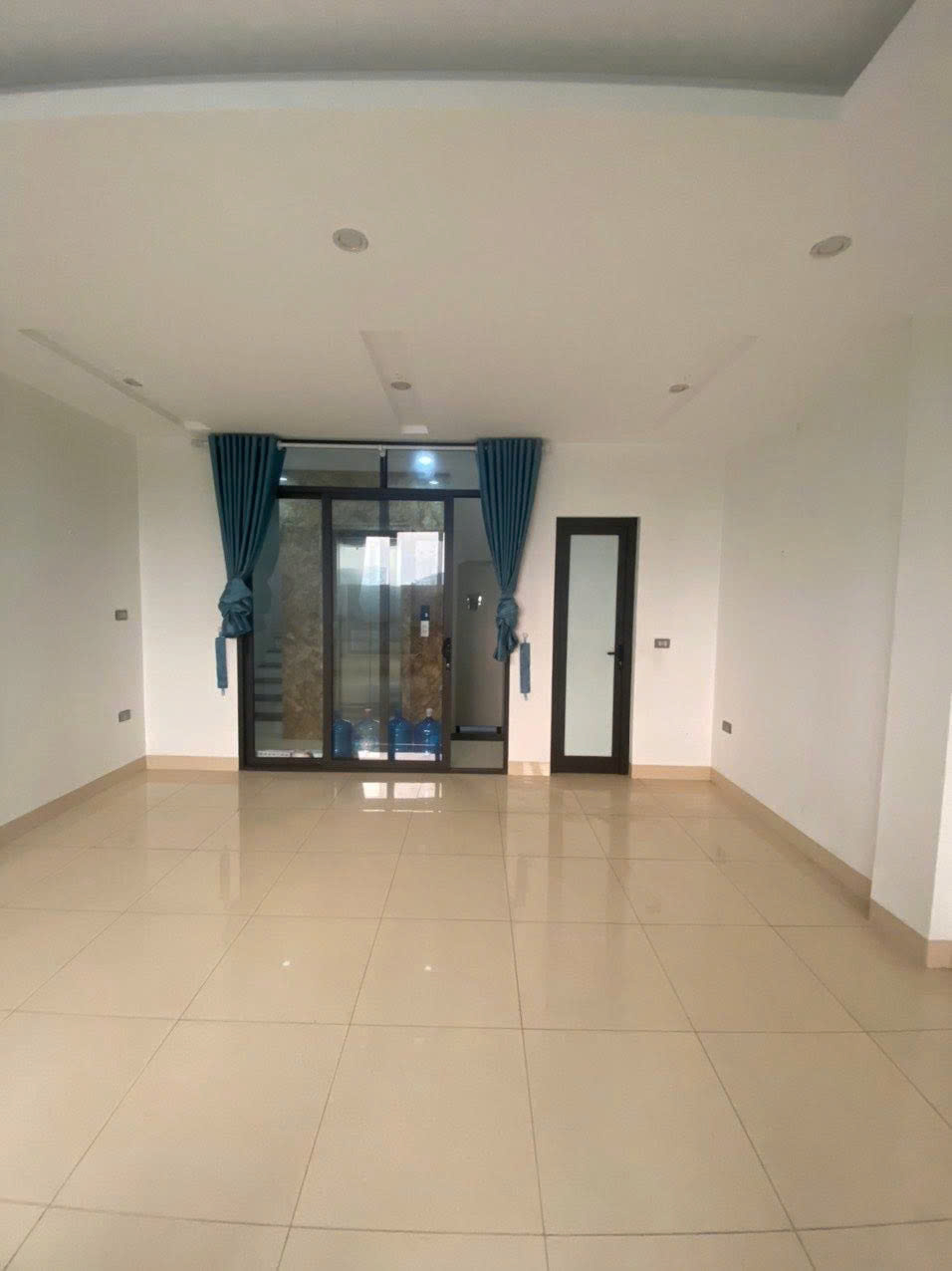 CHO THUÊ MẶT BẰNG KINH DOANH & VĂN PHÒNG – VỊ TRÍ ĐẮC ĐỊA KHU IEC THANH TRÌ-4