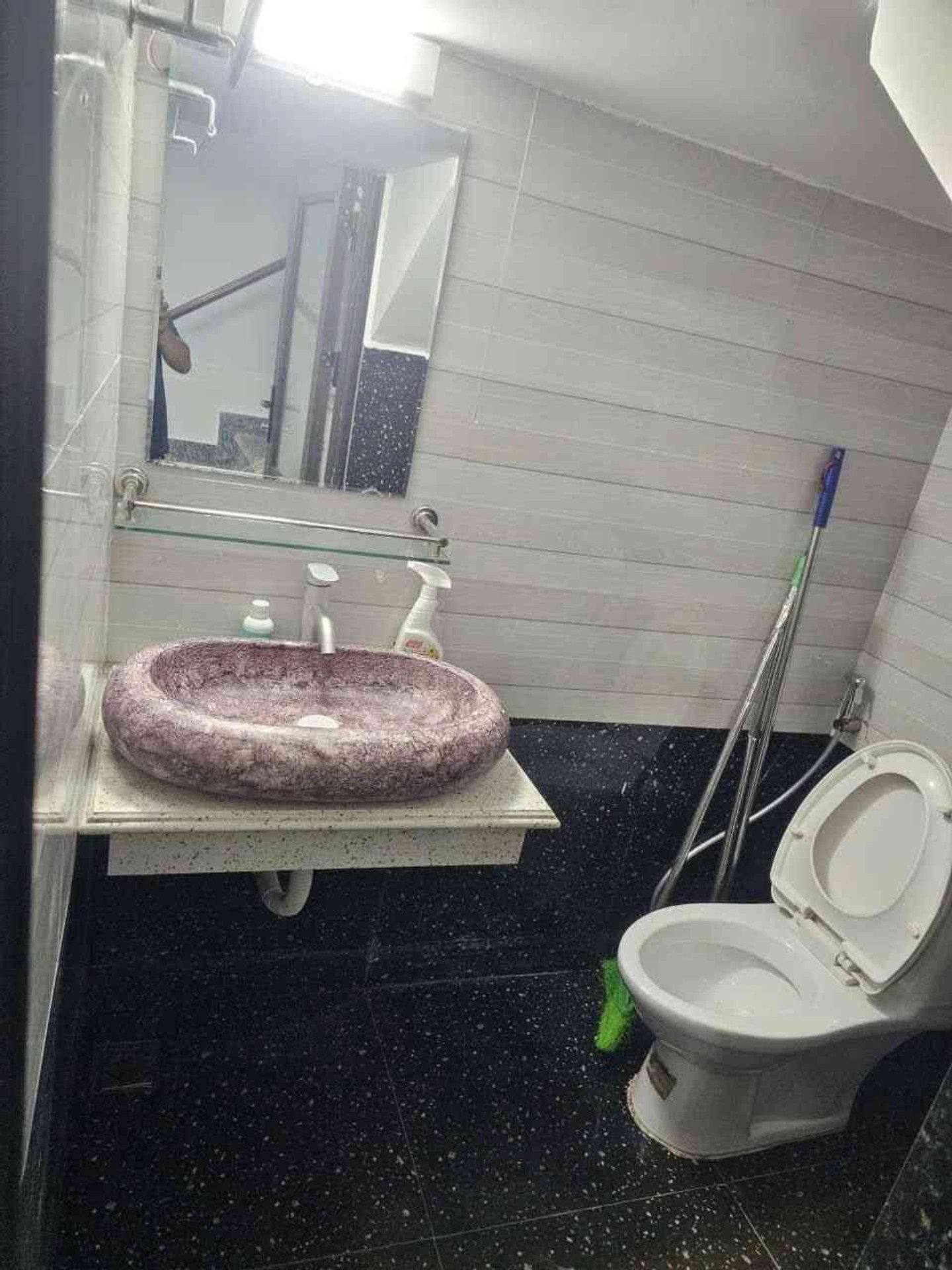 Nhà mới phố Mai Trung Thứ - 59m², thiết kế hiện đại, nội thất cao cấp.