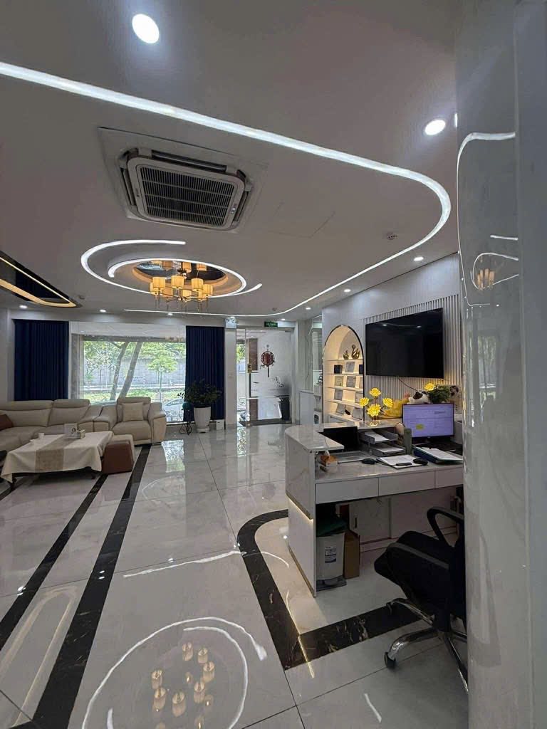 🔅 BÁN TÒA VĂN PHÒNG MẶT PHỐ QUAN HOA, CẦU GIẤY 143M2 9T MT 7M, CHỈ 110 TỶ 🔅