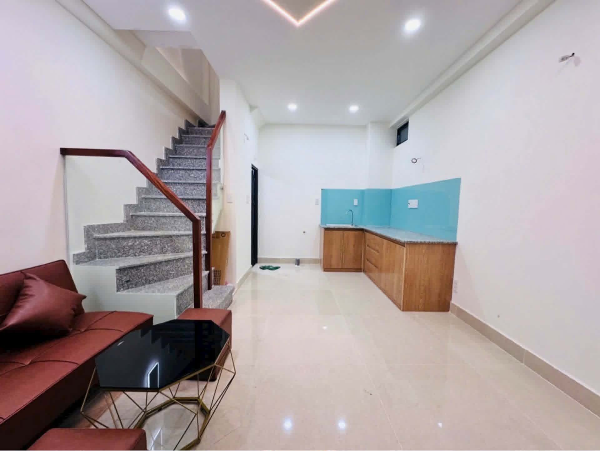 NHÀ MỚI - LÊ VĂN DUYỆT - PHƯỜNG GIA ĐỊNH - BÌNH THẠNH - 3 TẦNG - 4 TỶ 2