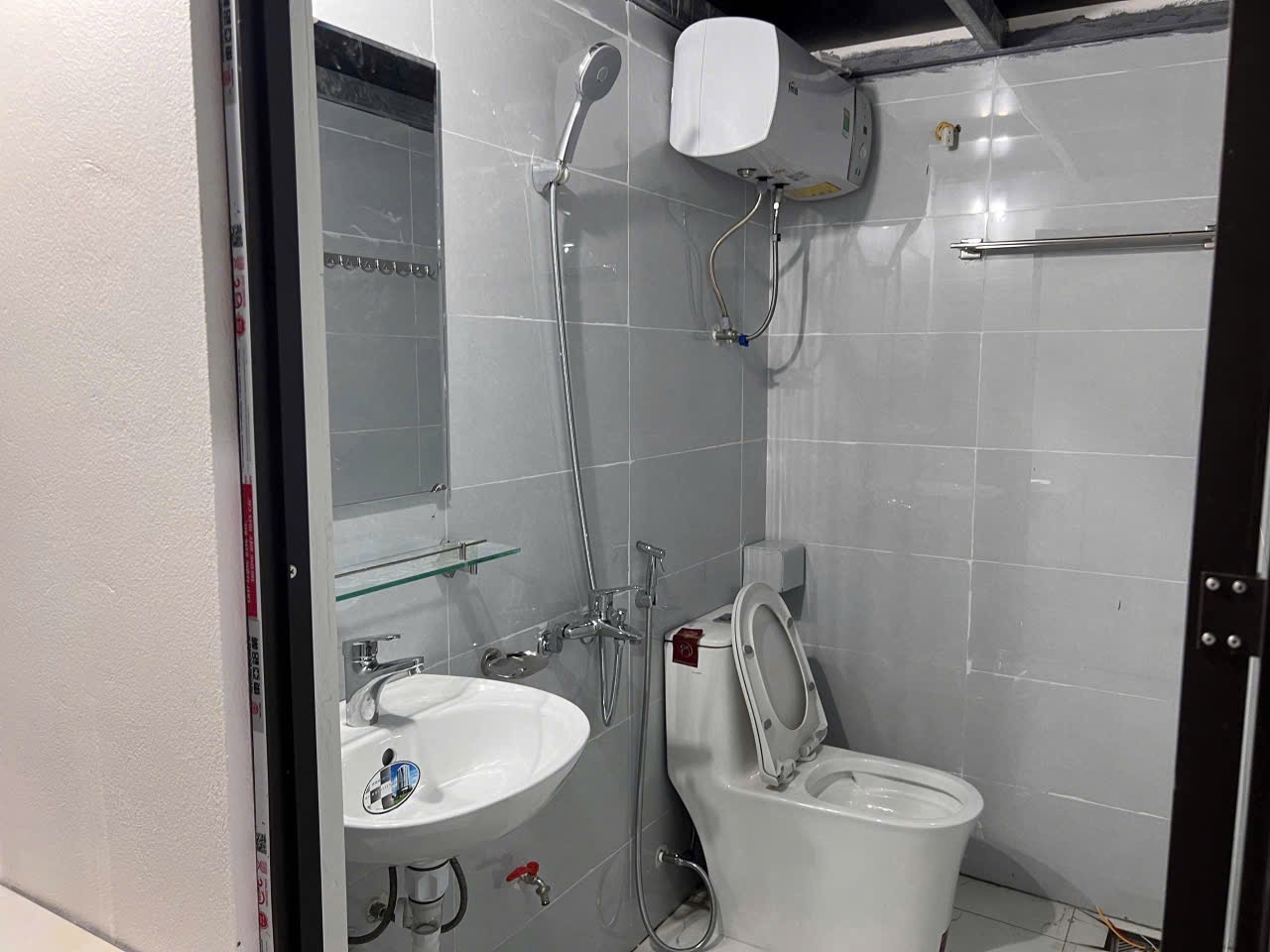 CHÍNH CHỦ CHO THUÊ PHÒNG TRỌ KHÉP KÍN MỚI XÂY