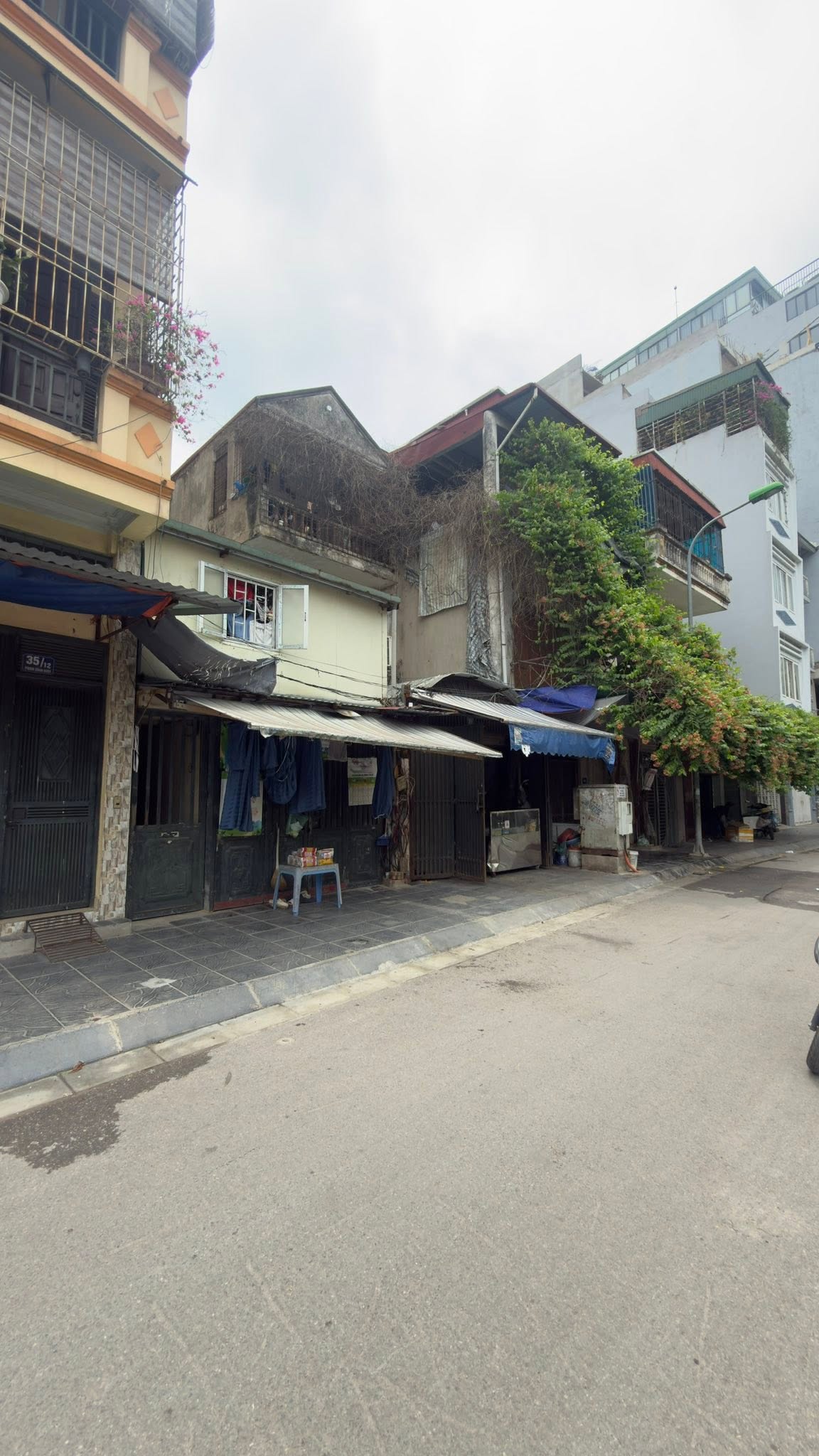 Bán nhà Đức Giang 10 tỷ 60m ô tô vỉa hè Long Biên