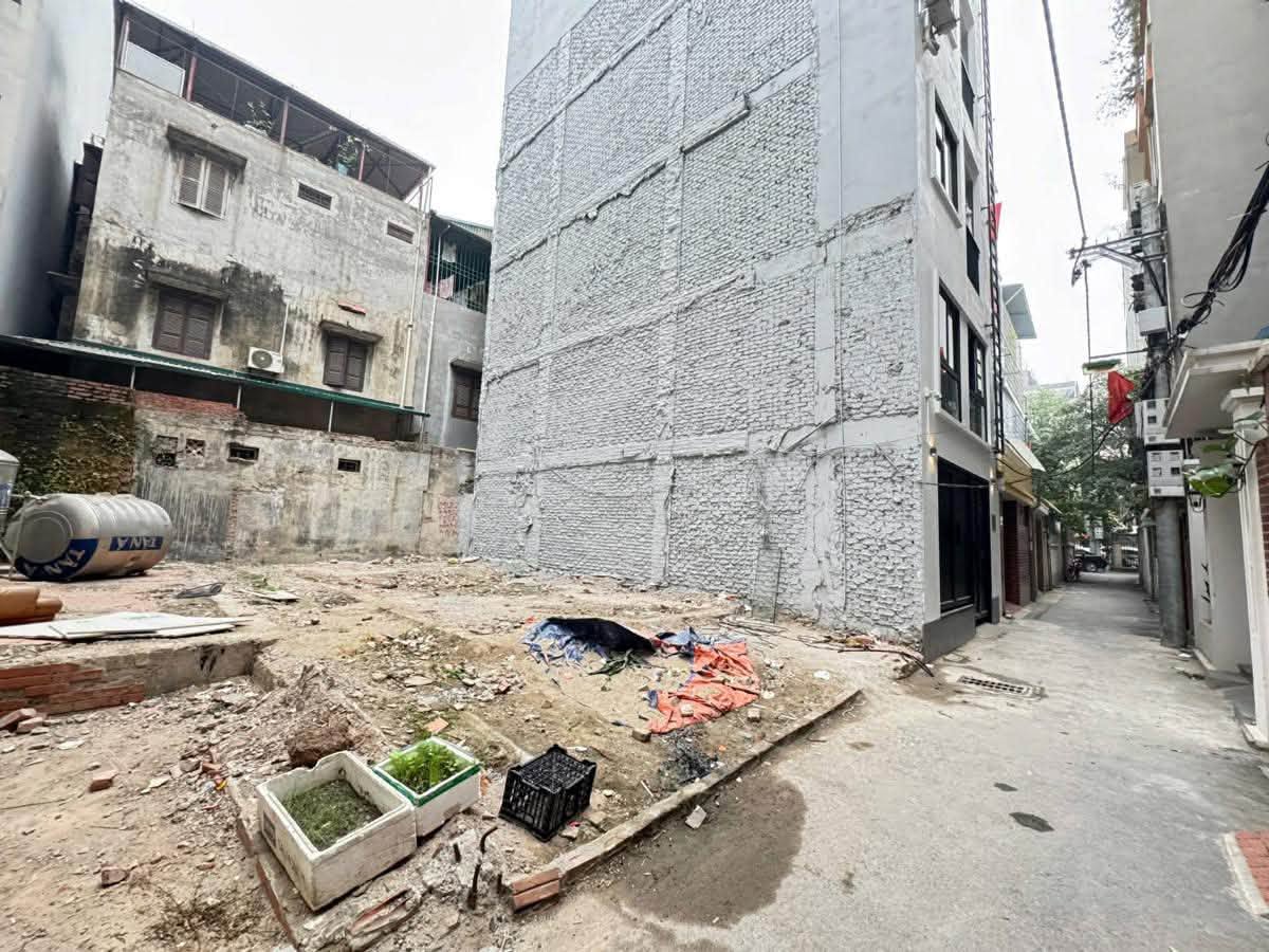 Bán đất xây nhà Ngọc Lâm 10 tỷ 60m mặt tiền 6m Long Biên