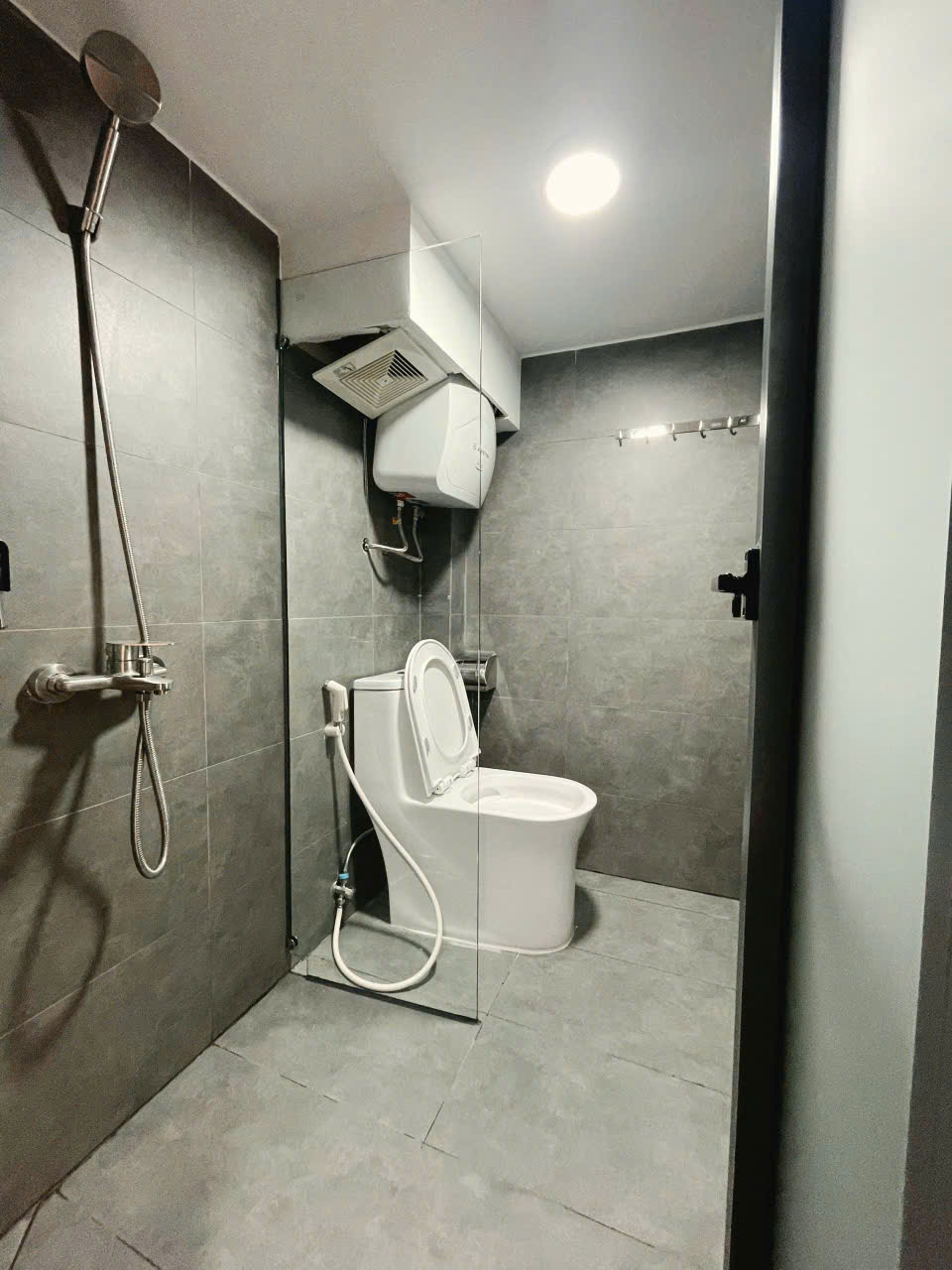 PHÒNG FULL NỘI THẤT – CÓ BAN CÔNG THOÁNG MÁT - TẠI TP. THỦ ĐỨC-3
