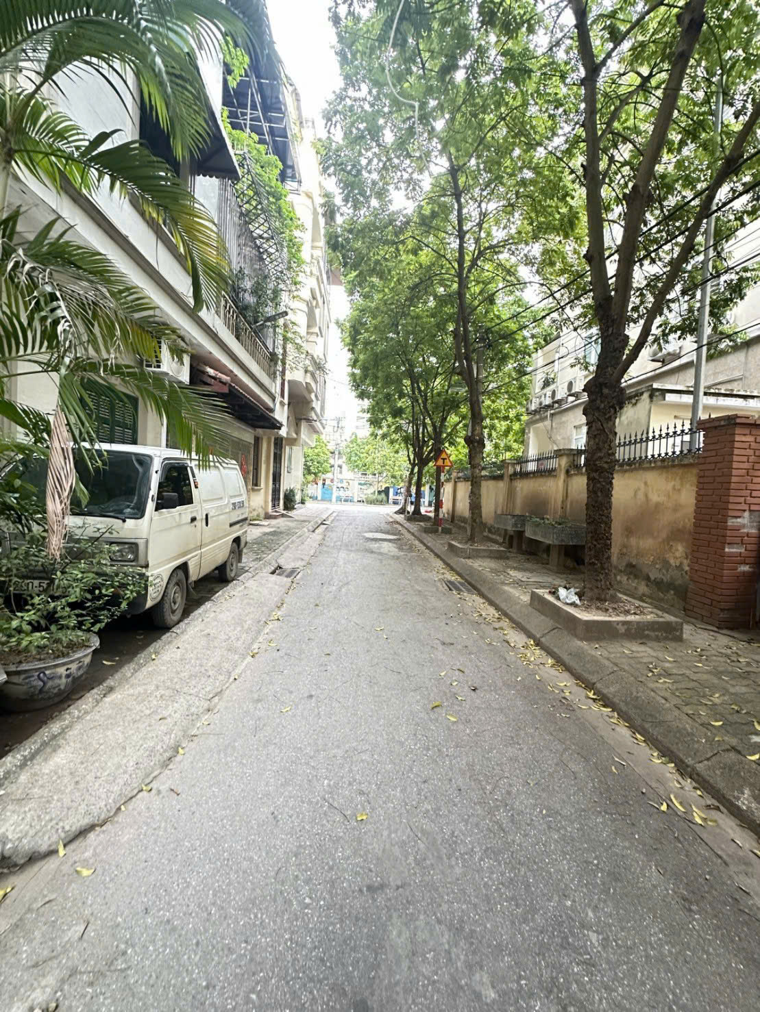 Bán nhà lĩnh nam 5 tầng dân xây phân lô vip ô tô chạy vòng quanh hoàng mai-3