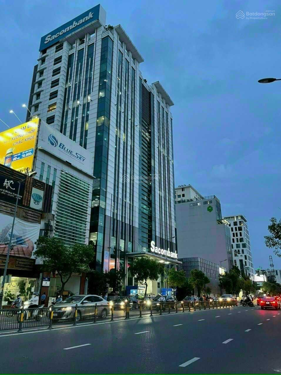 GIẢM GIÁ MẠNH - MT NGUYỄN VĂN TRỖI – BỀ NGANG HIẾM 11,5M – 5 TẦNG - 38 TỶ TL(CŨ 45 TỶ)