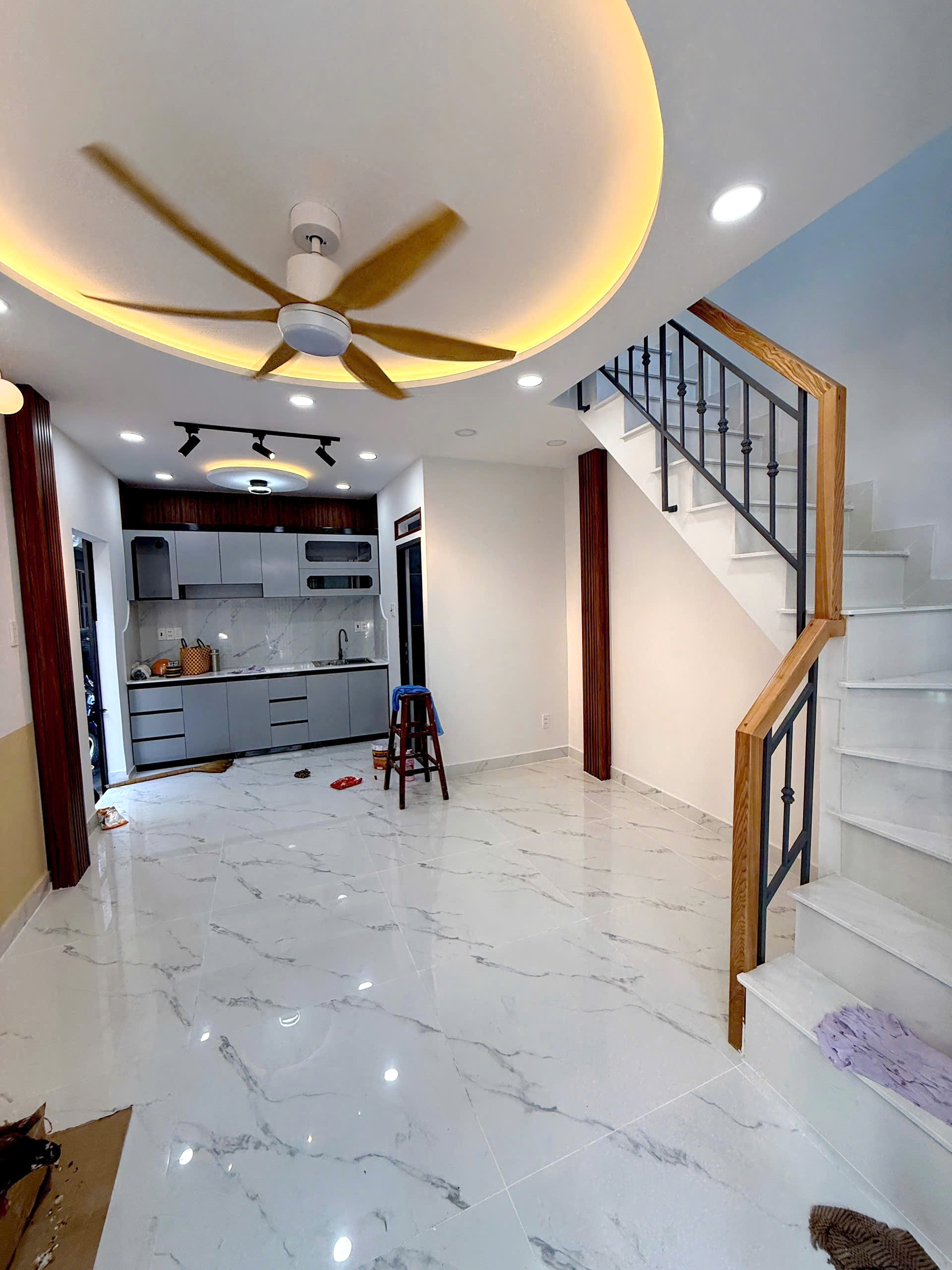 Bán 2 căn nhà mới 1 sổ 181 Âu Dương Lân P.Chánh Hưng (P3Q8)