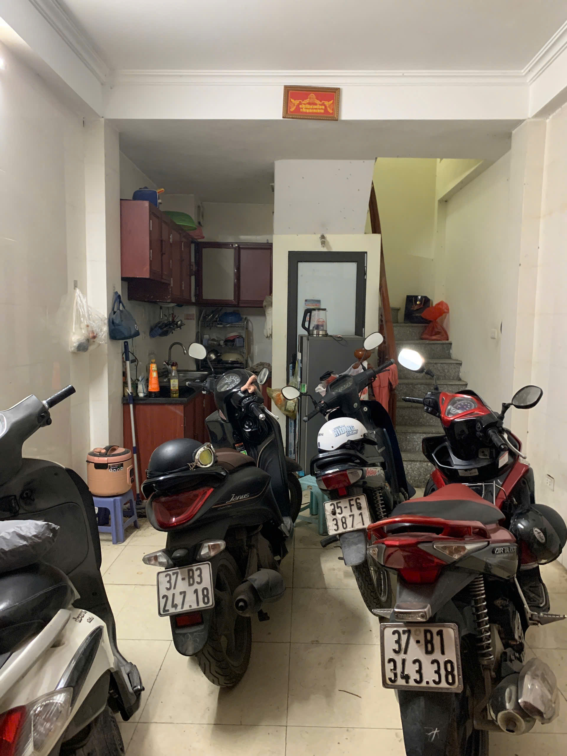 Mình đang cần bán nhà khung được xây chắc chắn lại từ năm 2018