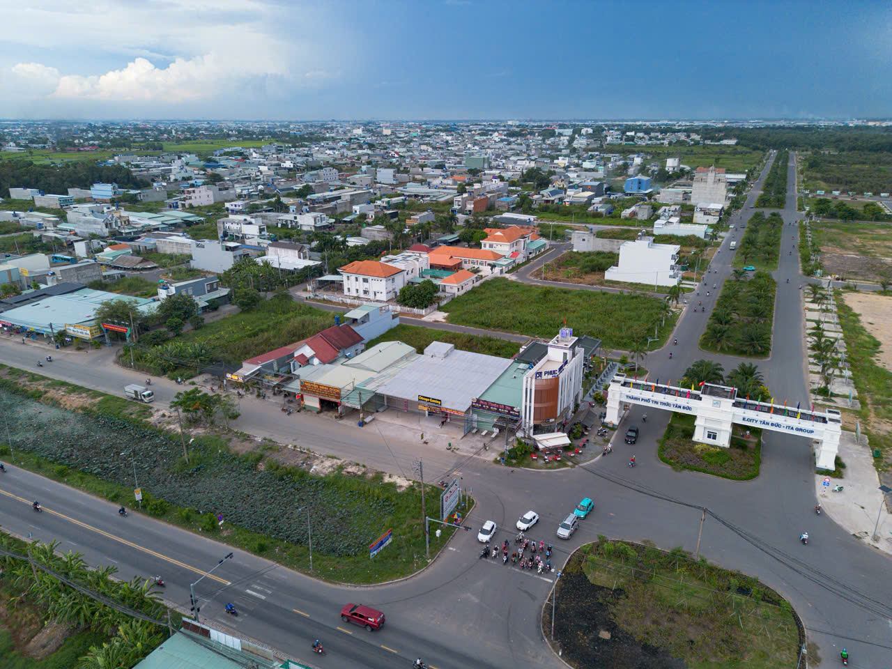 MUA ĐẤT NỀN E.CITY TÂN ĐỨC – SỔ HỒNG TRAO TAY Đầu tư an tâm bắt đầu từ một nền đất có pháp lý minh bạch-3