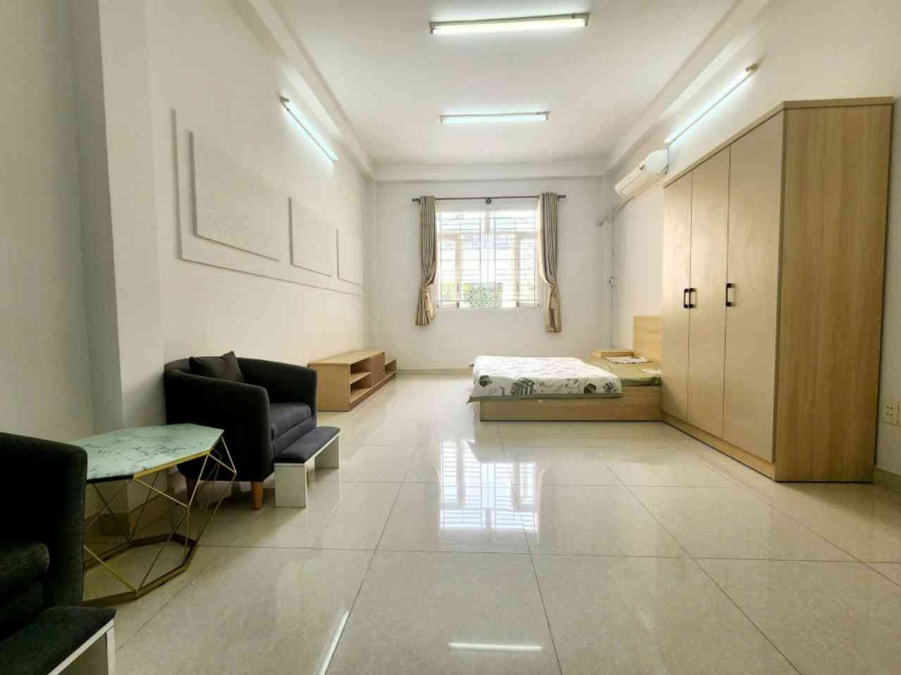 [O2576*] Mặt tiền Bành Văn Trân 11P CHDV thu nhập 70tr/tháng, sát Chợ Tân Bình, giá 24.x tỷ!