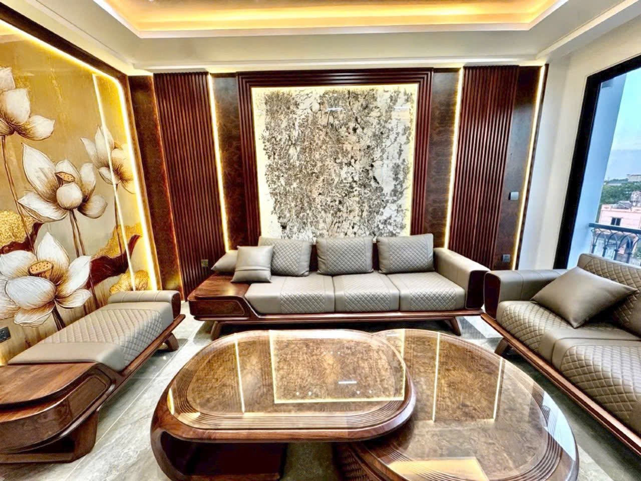 Hơn 15 tỷ-Bán Nhà Thạch Bàn 55m2-Mt 6m-7 Tầng Thang Máy-Ô TÔ TRÁNH-LÔ GÓC-FULL NỘI THẤT-HÀNG XÓM AEON MALL