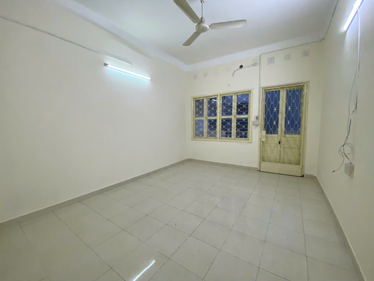 Chinh Chủ Cho Thuê Nhà Nguyên Căn 3 Tầng Gần Chợ Bà Chiểu – Hẻm Xe Hơi, Phù Hợp Ở Và Kinh Doanh, Binh Thạnh