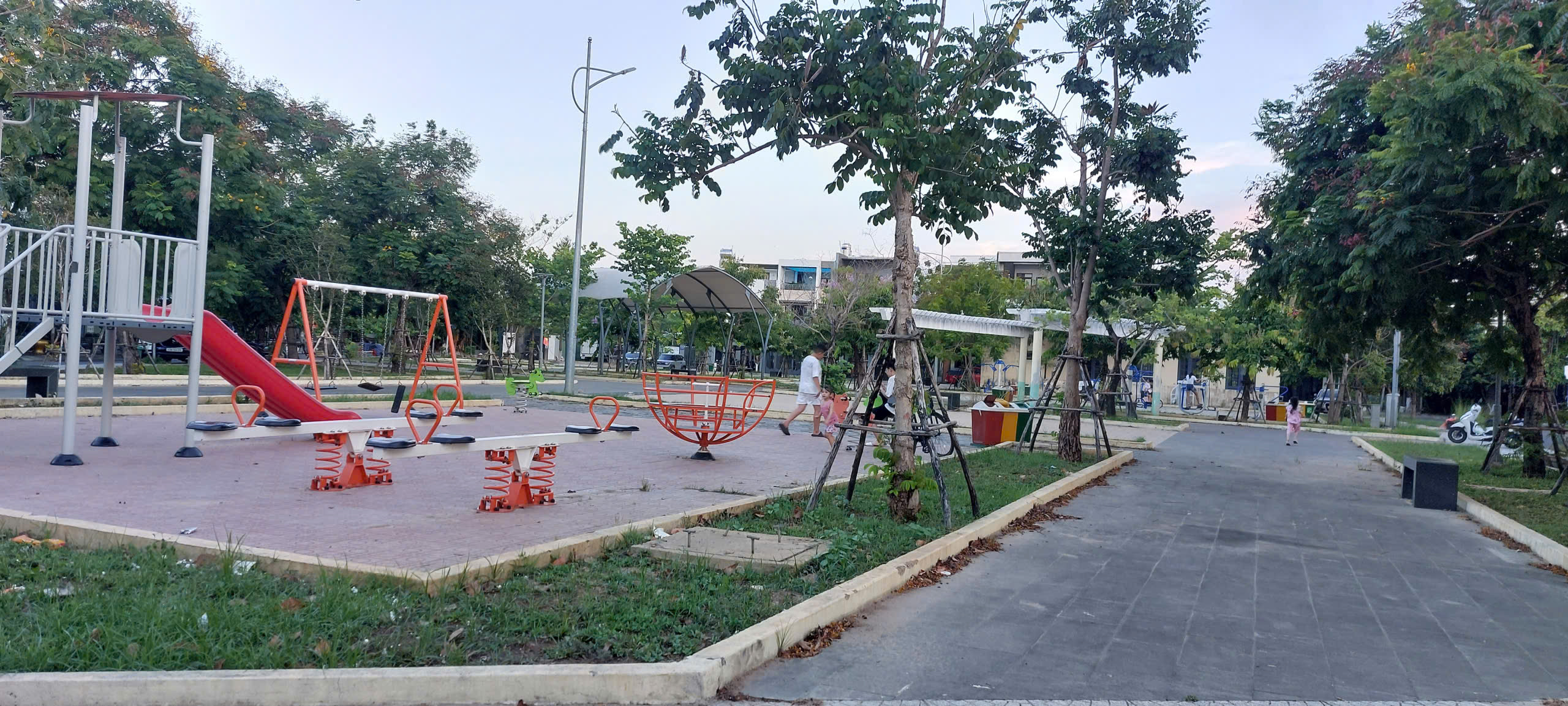 CHO THUÊ KHO  XƯỞNG 92,5M² + GÁC LỬNG 50M² – HÒA XUÂN, ĐÀ NẴNG- GIÁ 6TR