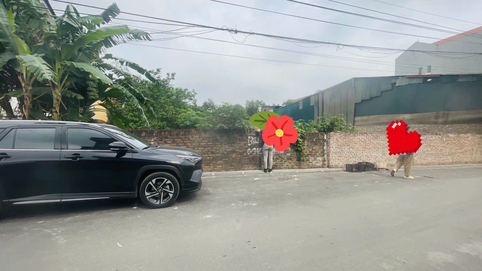 Đất Việt Hùng 912m2, mt22m, 63.x tỷ, Đông Anh, 3 làn ô tô tránh, nhiều vườn ít thổ.