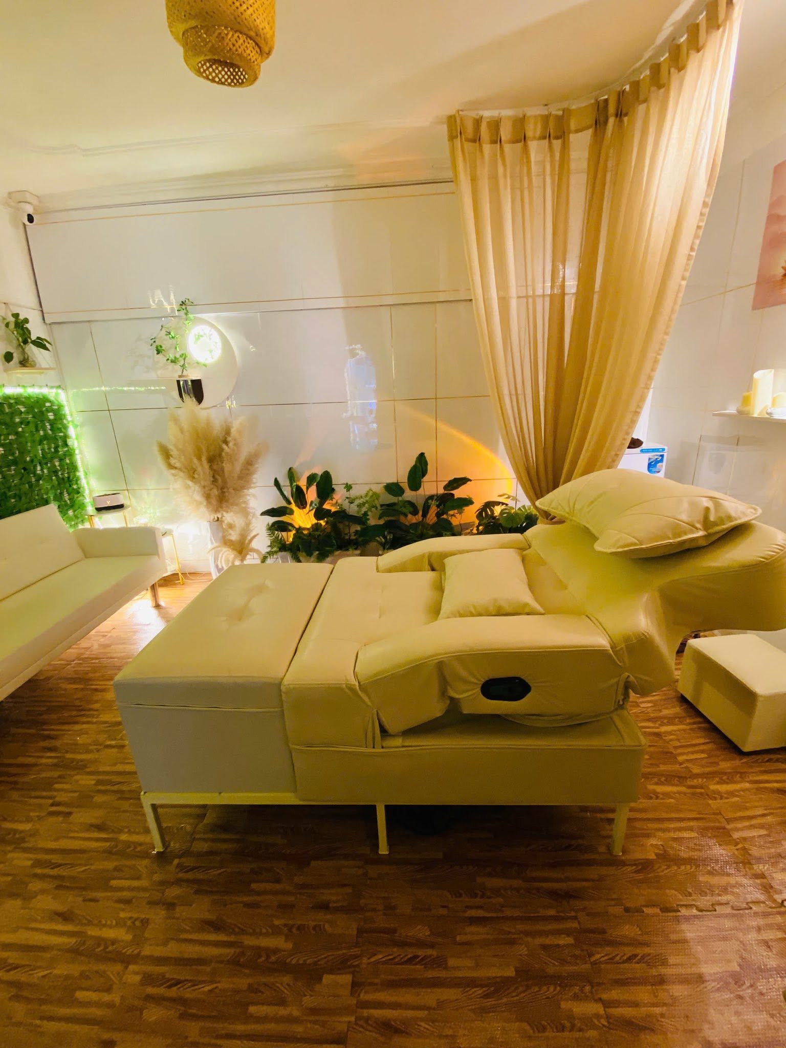 SANG NHƯỢNG TRUNG TÂM TRỊ LIỆU - DƯỠNG SINH - CHĂM SÓC SỨC KHỎE ĐÃ HOÀN THIỆN