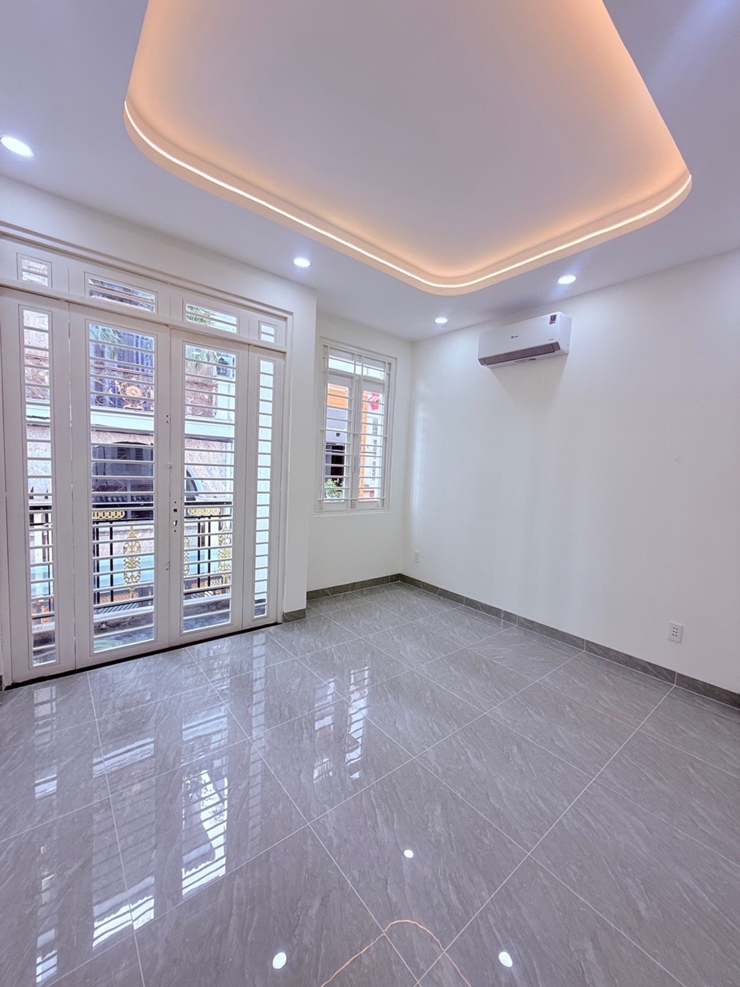 Chính chủ cần bán nhà HXH đường Nguyễn Hữu Tiến 40m2 với 6Ty hơn-3