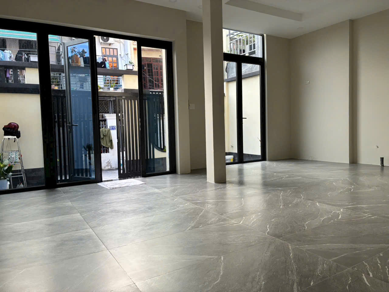 BÁN NHÀ MỚI 100% – TRUNG TÂM THẢO ĐIỀN – THIẾT KẾ HIỆN ĐẠI – VÀO Ở NGAY-3