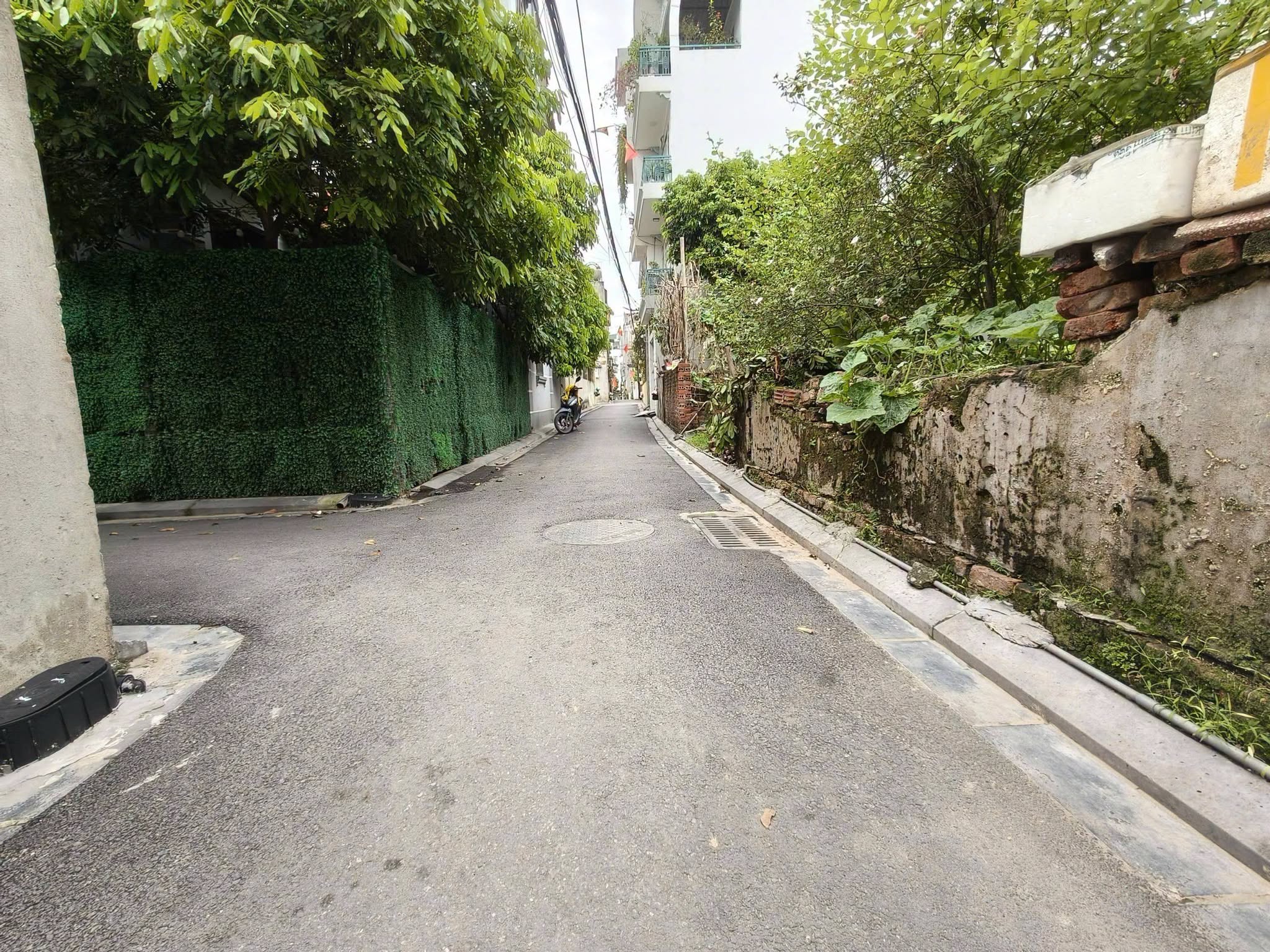 Chân cầu Nhật Tân, 80m2, mt5m, ô tô thông, 11.x tỷ. Đông Anh.