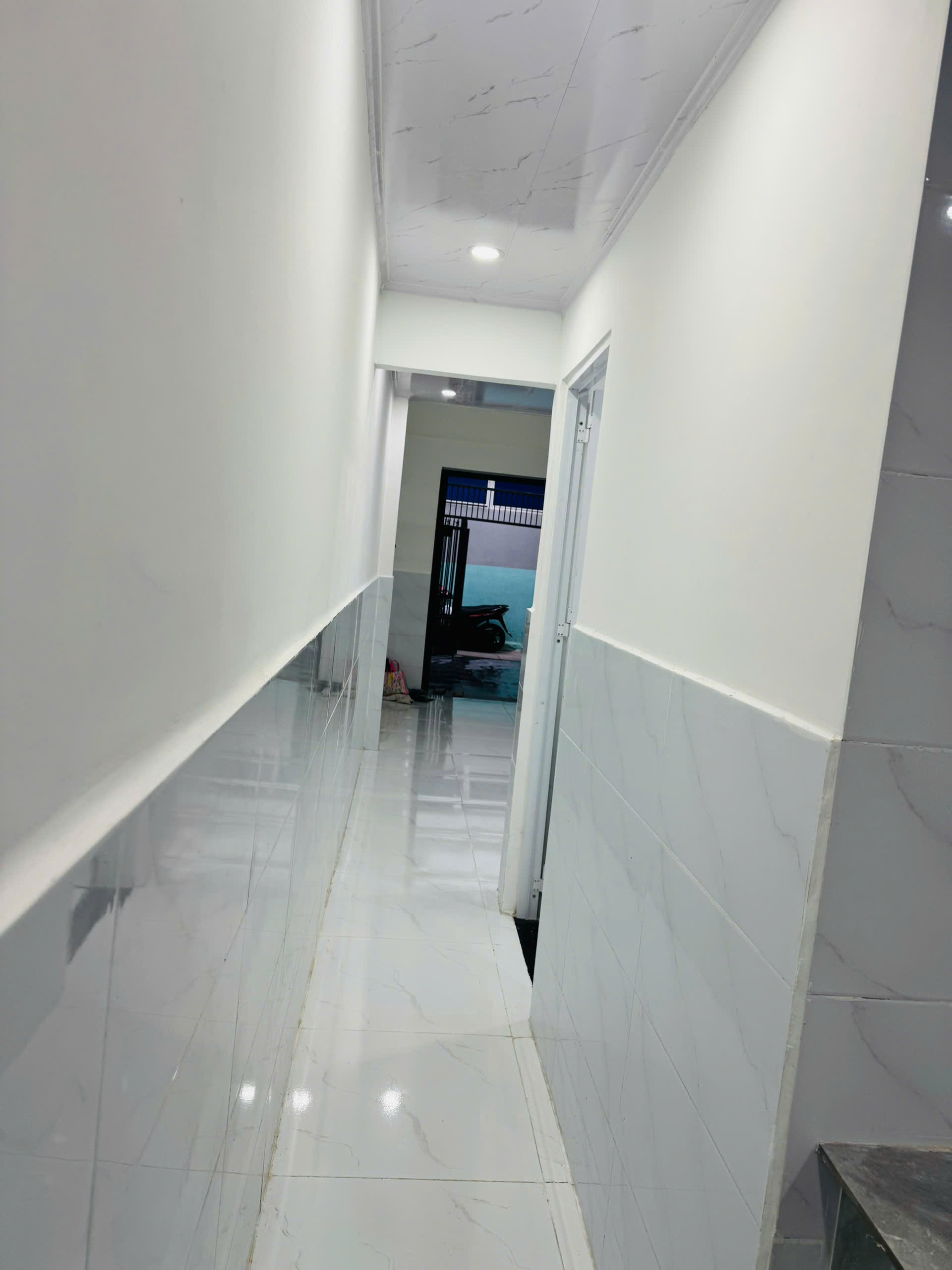 ► 2 Mặt Kiệt thông, gần MT Điện Biên Phủ, 40m2, sân cực rộng, 2PN,2.x tỷ