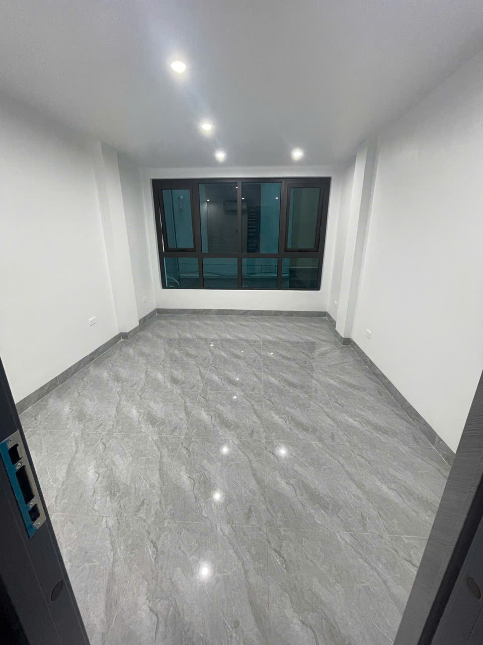 CHÍNH CHỦ CẦN CHO THUÊ NHÀ PHỐ PHAN VĂN TRƯỜNG TRONG KHU TẬP THỂ ĐH SƯ PHẠM - CẦU GIẤY- HÀ NỘI