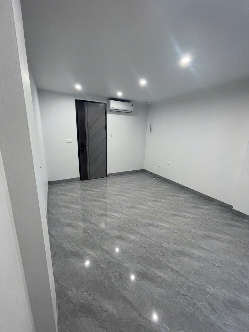 CHÍNH CHỦ CẦN CHO THUÊ NHÀ PHỐ PHAN VĂN TRƯỜNG TRONG KHU TẬP THỂ ĐH SƯ PHẠM - CẦU GIẤY- HÀ NỘI