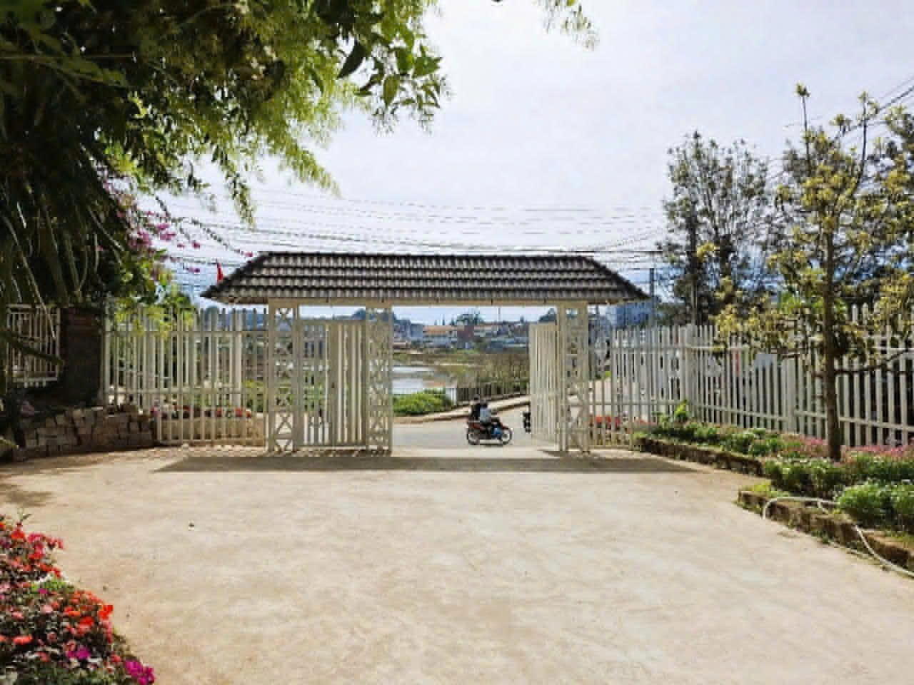 Cho thuê villa 10 phòng Mặt tiền đường Mê Linh Phường 9 Đà Lạt 30tr/th