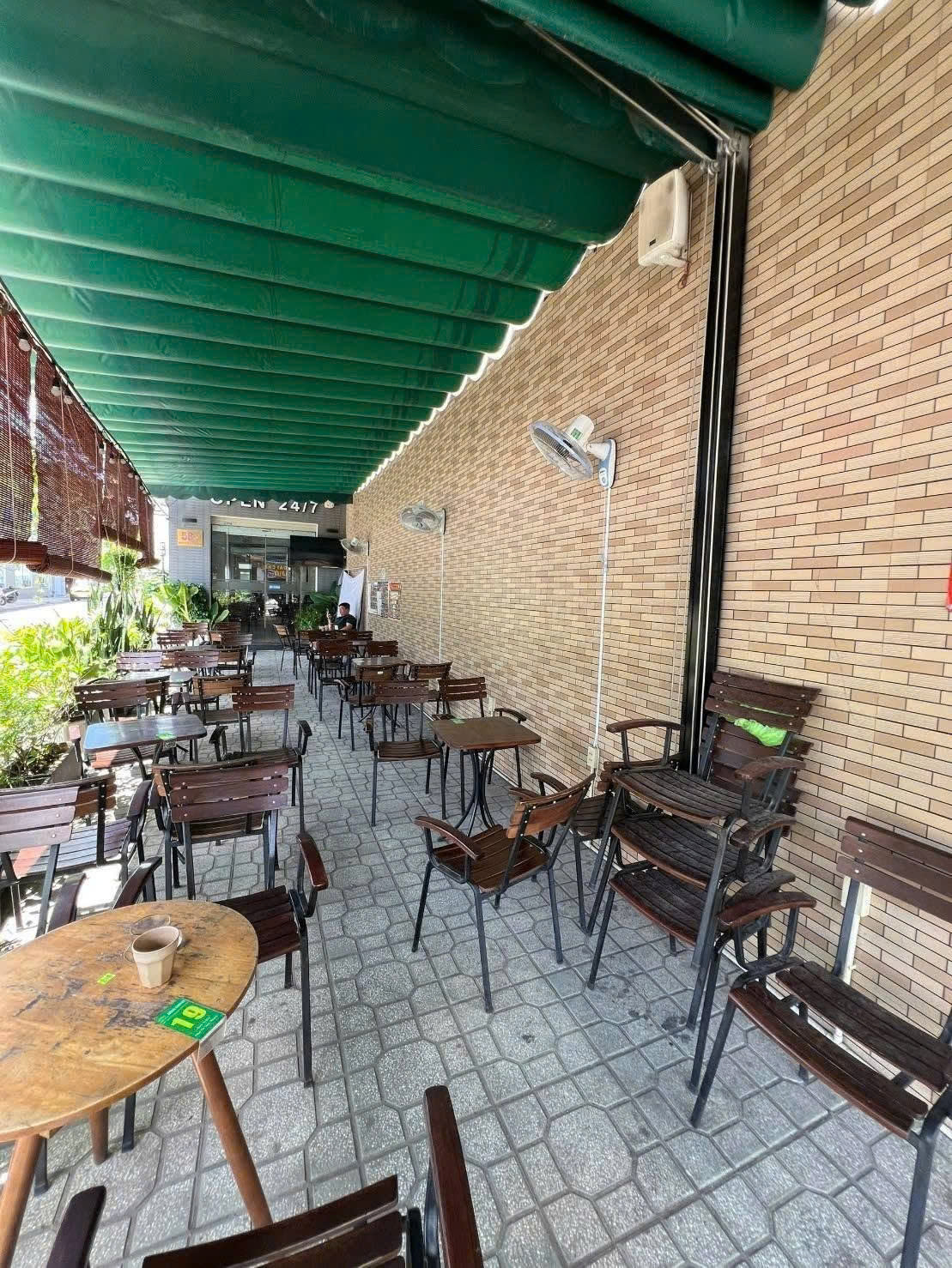 Sang quán cafe góc 2 mặt tiền đường Lê Văn Khương, Thới An, Quận 12  Đang cho thuê 2 tầng làm văn phòng, thu nhập ổn định 17 triệu/tháng