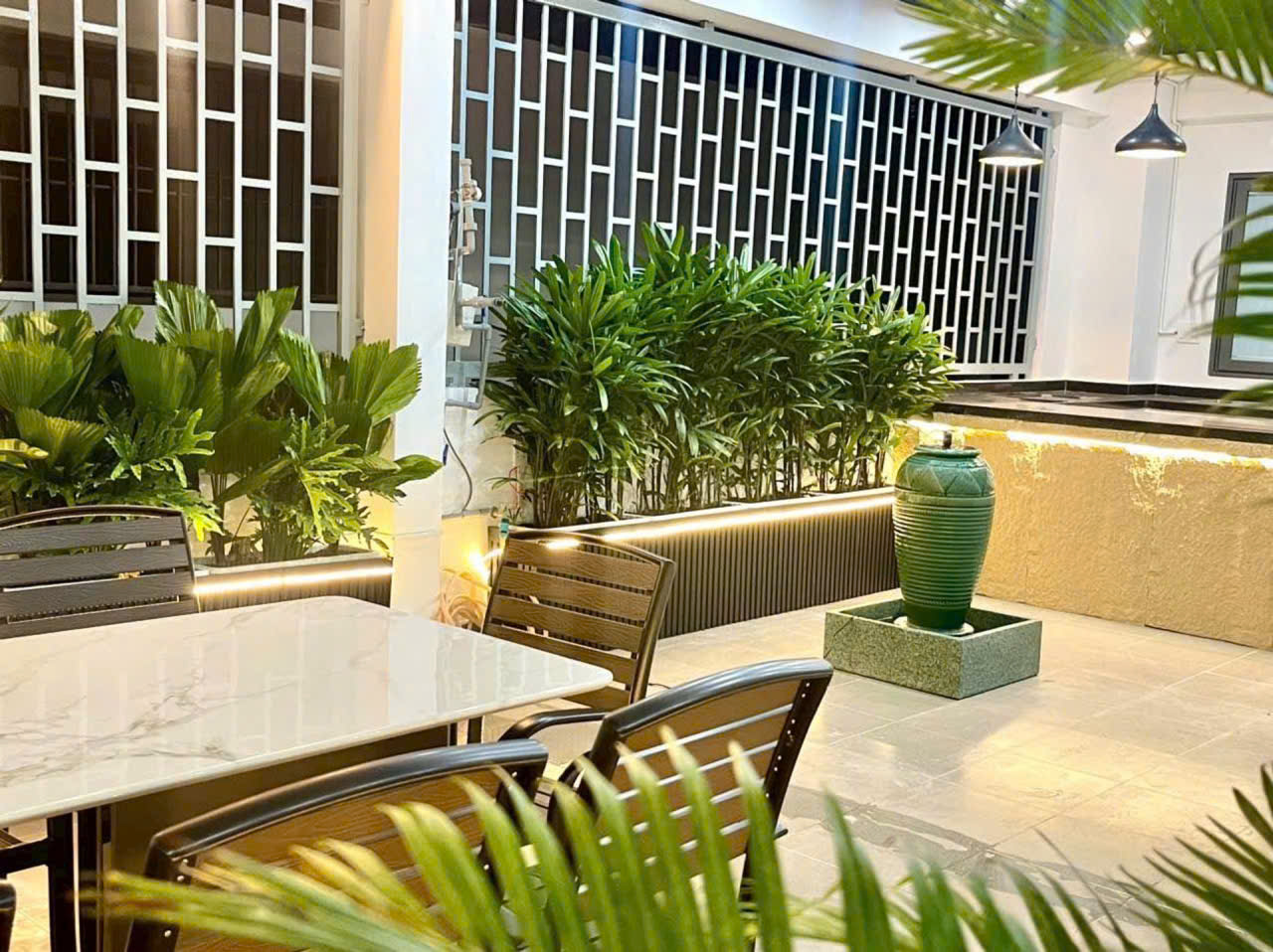 TUẤN 0375232392  - HÀNG HIẾM NHÀ ĐẸP 3 TẦNG -  HẺM NHỰA 8M