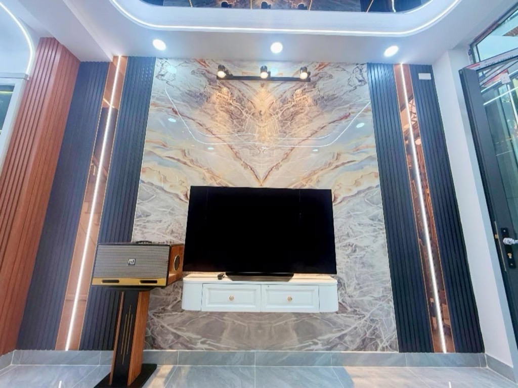 1 CĂN DUY NHẤT,TRUNG TÂM TÂN PHÚ,NGAY TÔ HIỆU,SÁT MẶT TIỀN,3 TẦNG, 32M2,3 PN,GIÁ CHỈ NHỈNH 5 TỶ NHÉ-4