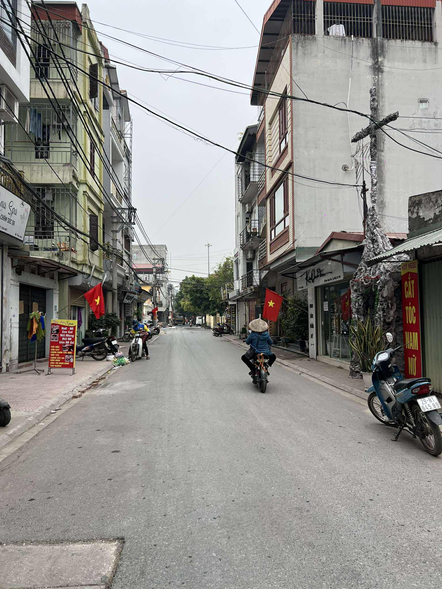 CHỦ CẦN BÁN 45 M2 LÔ GÓC CƯU VIỆT - GIA LÂM, GIÁ CHỈ 7.7 TỶ, LH 0985865658
