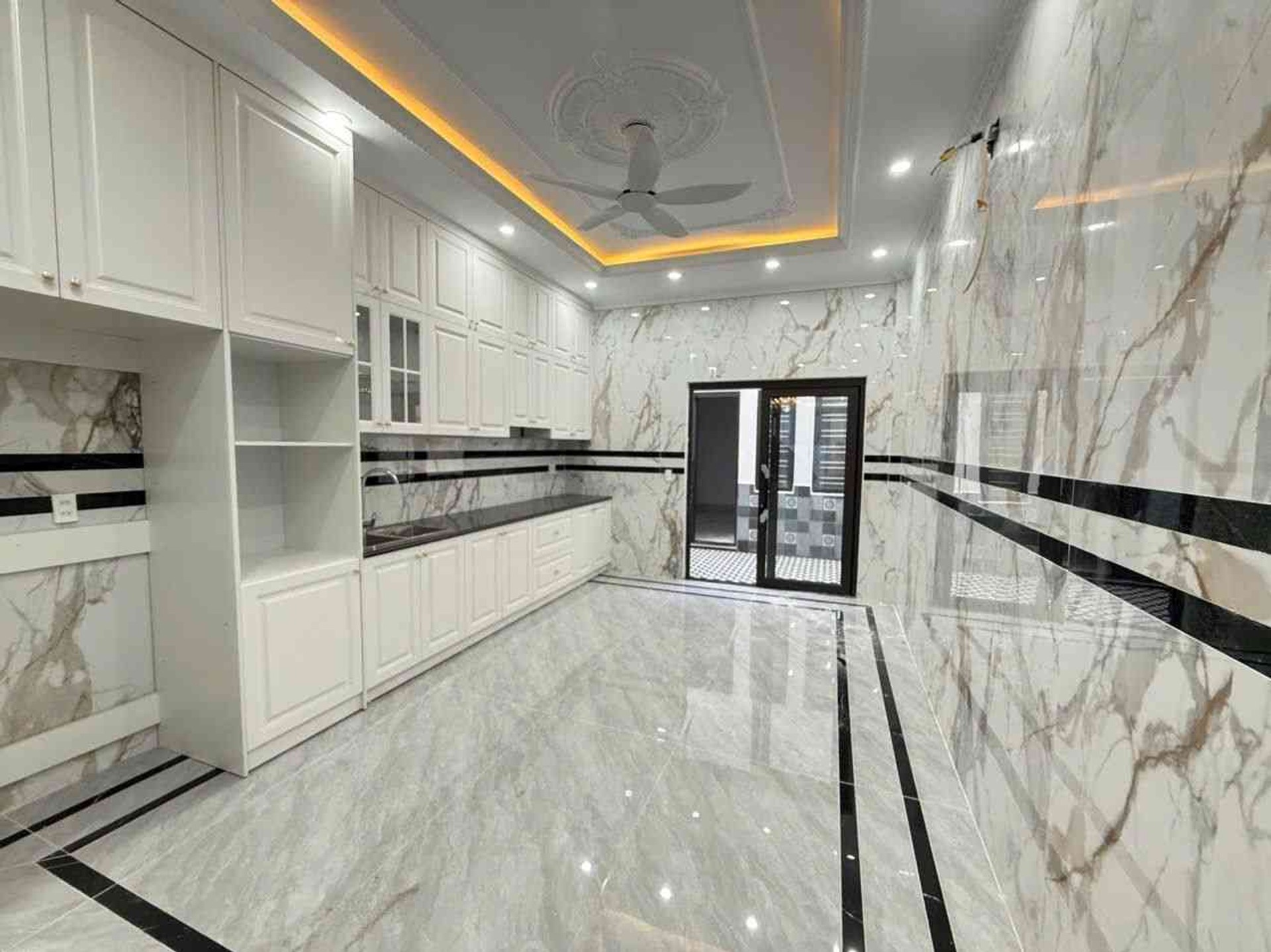 Nhà đẹp phố Ngô Gia Tự, vị trí đẹp - 93,6m² x 4 tầng