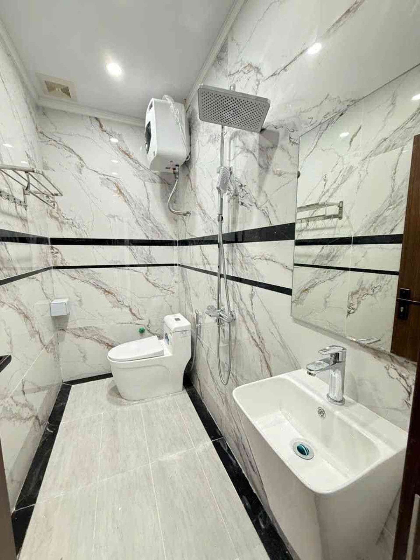 Nhà đẹp phố Ngô Gia Tự, vị trí đẹp - 93,6m² x 4 tầng-4