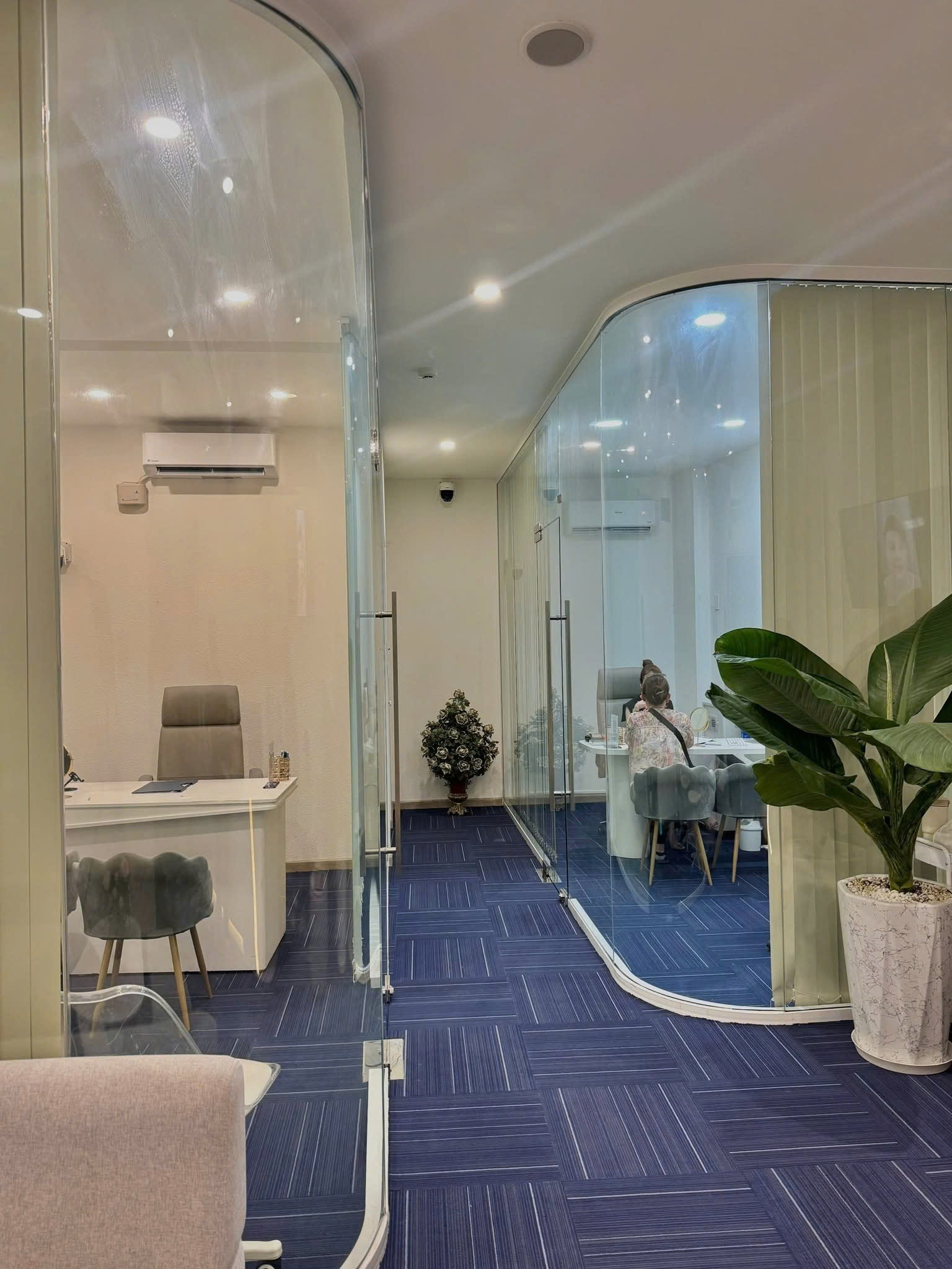 Cơ hội hiếm tại trung tâm Quận 3 – mặt tiền 184 Võ Văn Tần, SANG NHƯỢNG PHÒNG KHÁM THẨM MỸ CAO CẤP