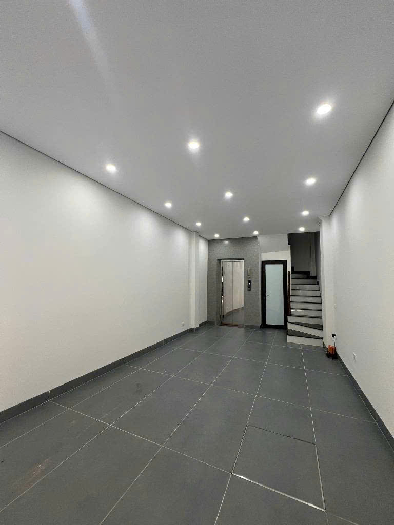 🏡 HIẾM NHÀ ĐẸP THẠCH BÀN – CỔ LINH  6 TẦNG THANG MÁY  Ô TÔ ĐỖ CỔNG  GẦN HỒ ĐIỀU HOÀ , CÔNG VIÊN  NHỈNH 11 T
