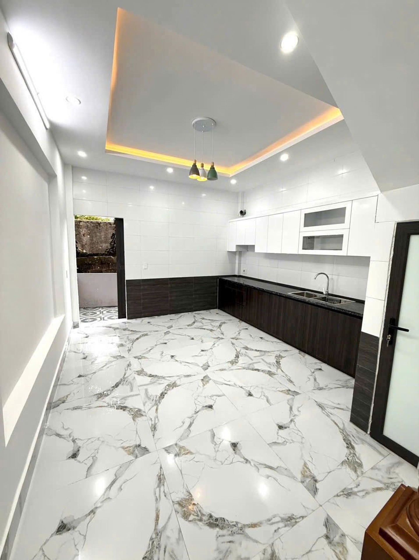 Mở bán dãy nhà mới phố Hùng Vương – Hồng Bàng, giá cực tốt.