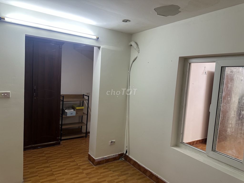 Chính chủ cho thuê căn hộ tầng 5 (45m²), Tập thể Trung Tự, đã cải tạo mới