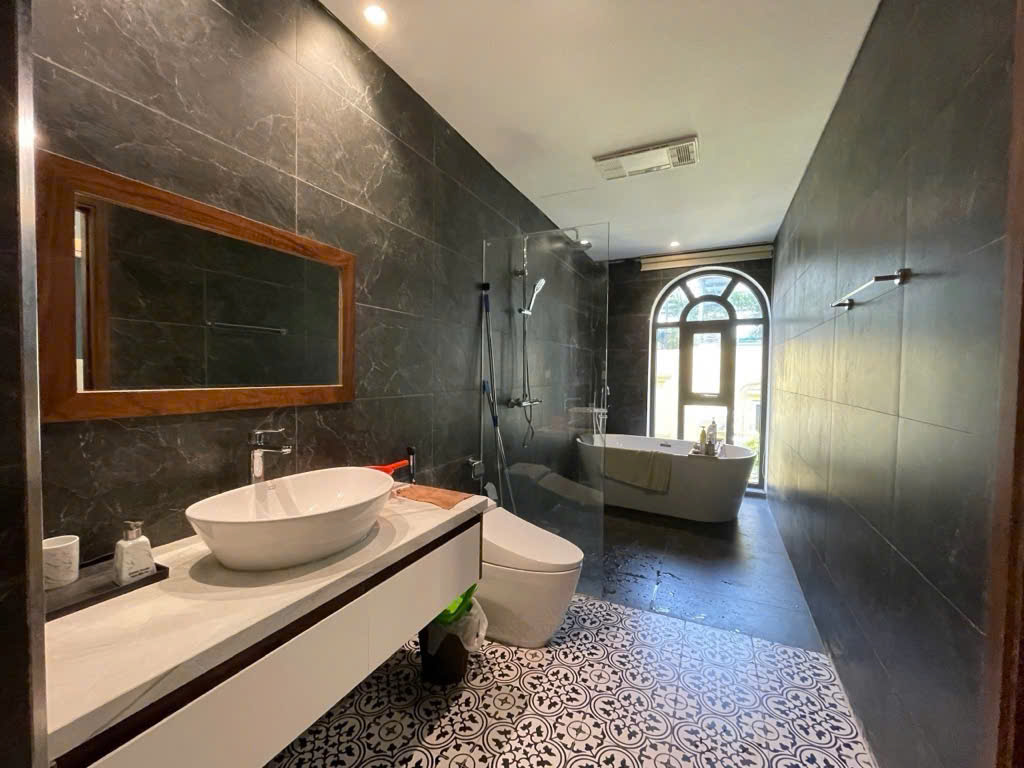 Bán nhà phố Ngọc Hà Đội Cấn, ô tô vào nhà, 7 tầng thang máy, 72m, chỉ 26 tỷ-3