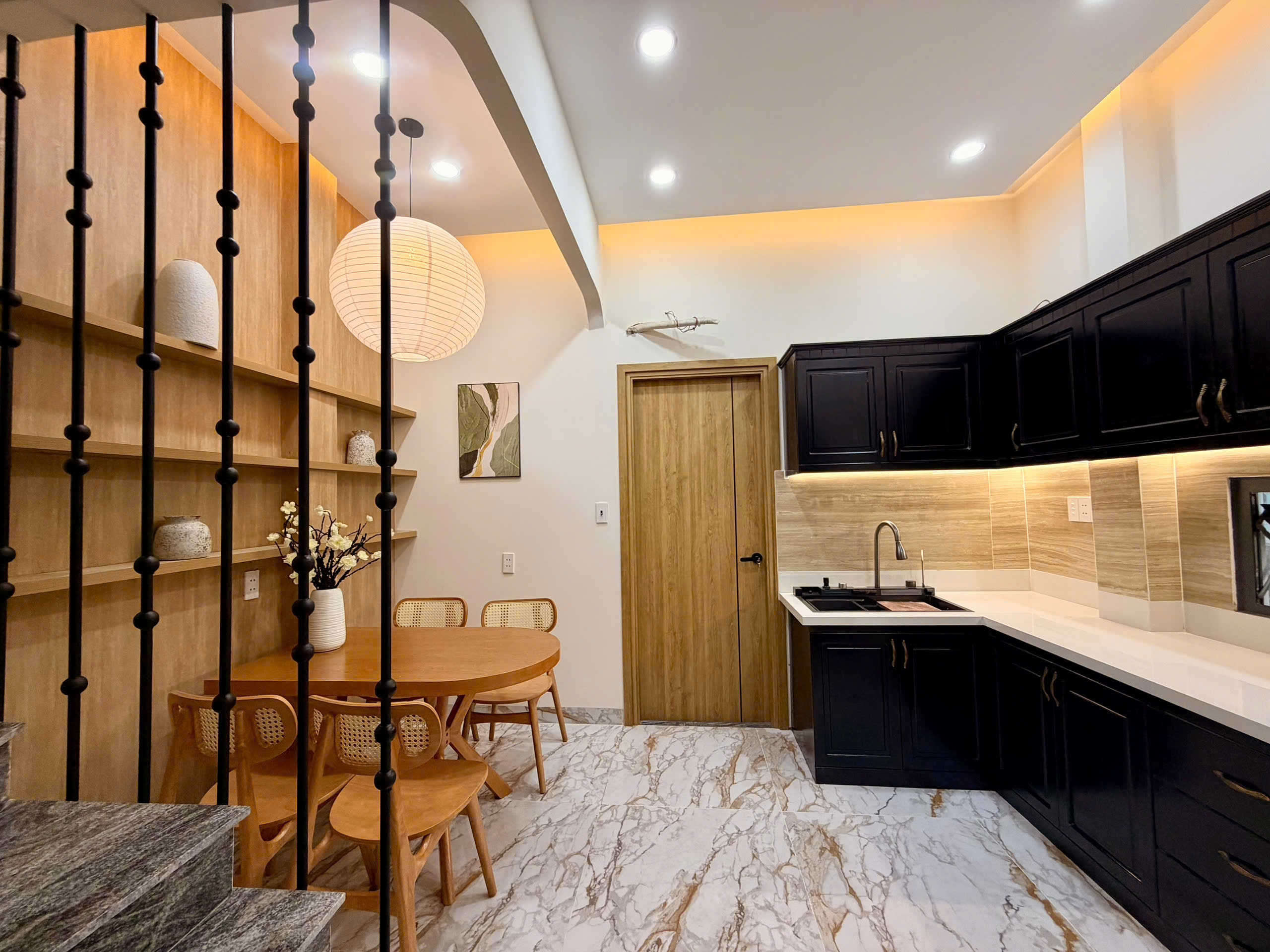 Nhà mới sang trọng mặt tiền chính Hưng Phú P8Q8 3lầu