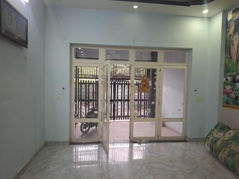 Bán nhà 96m2  đường Gò Cát, Phú Hữu, Q9, Thủ Đức, TP HCM, 3 tầng, sổ hồng. Giá 6,45 tỷ.