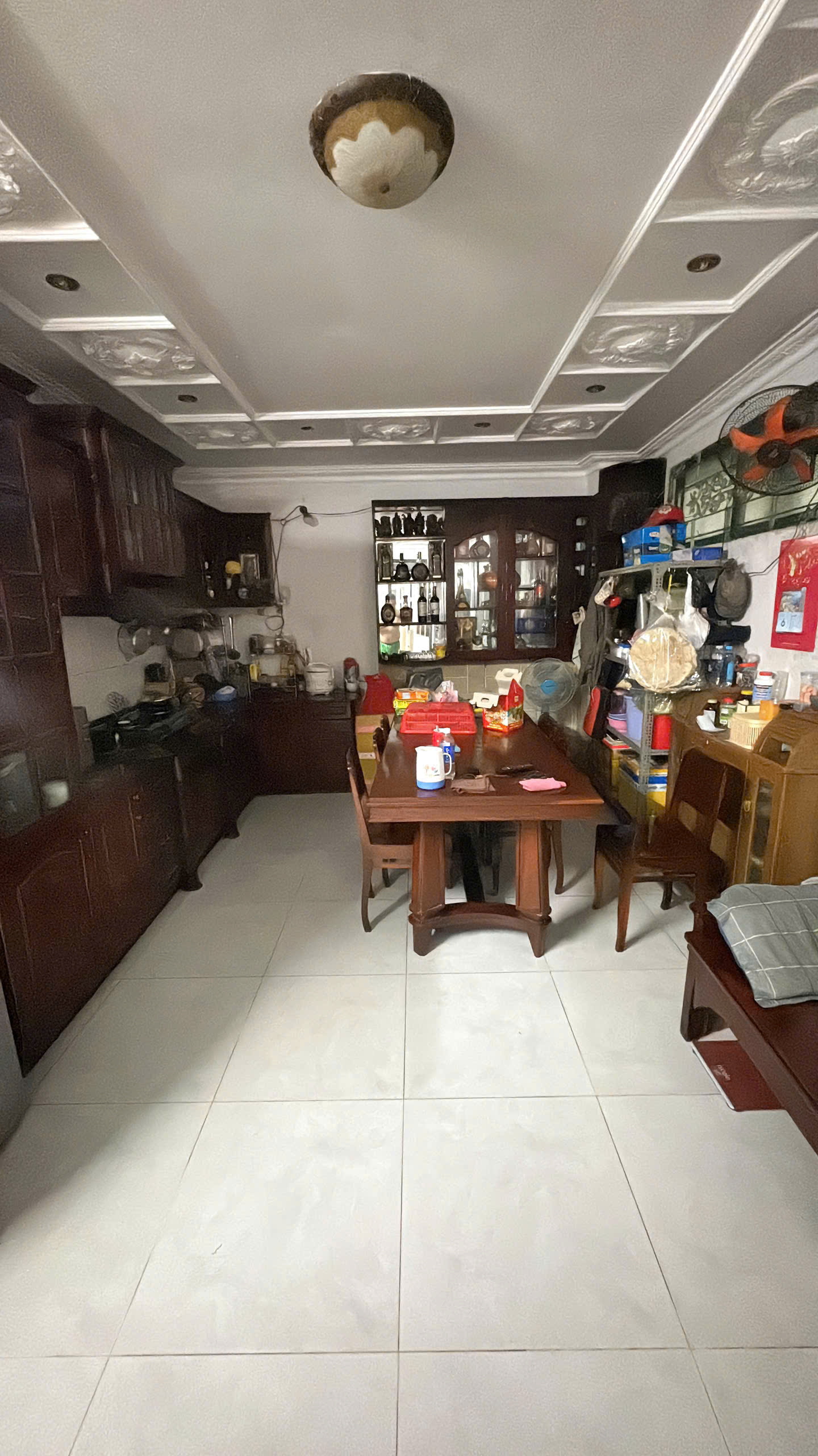 Hạ giá 2 tỷ. Cần bán gấp.Nhà 4 tầng nở hậu MT Ông Ích Khiêm P14Q11. 14tỷ TL