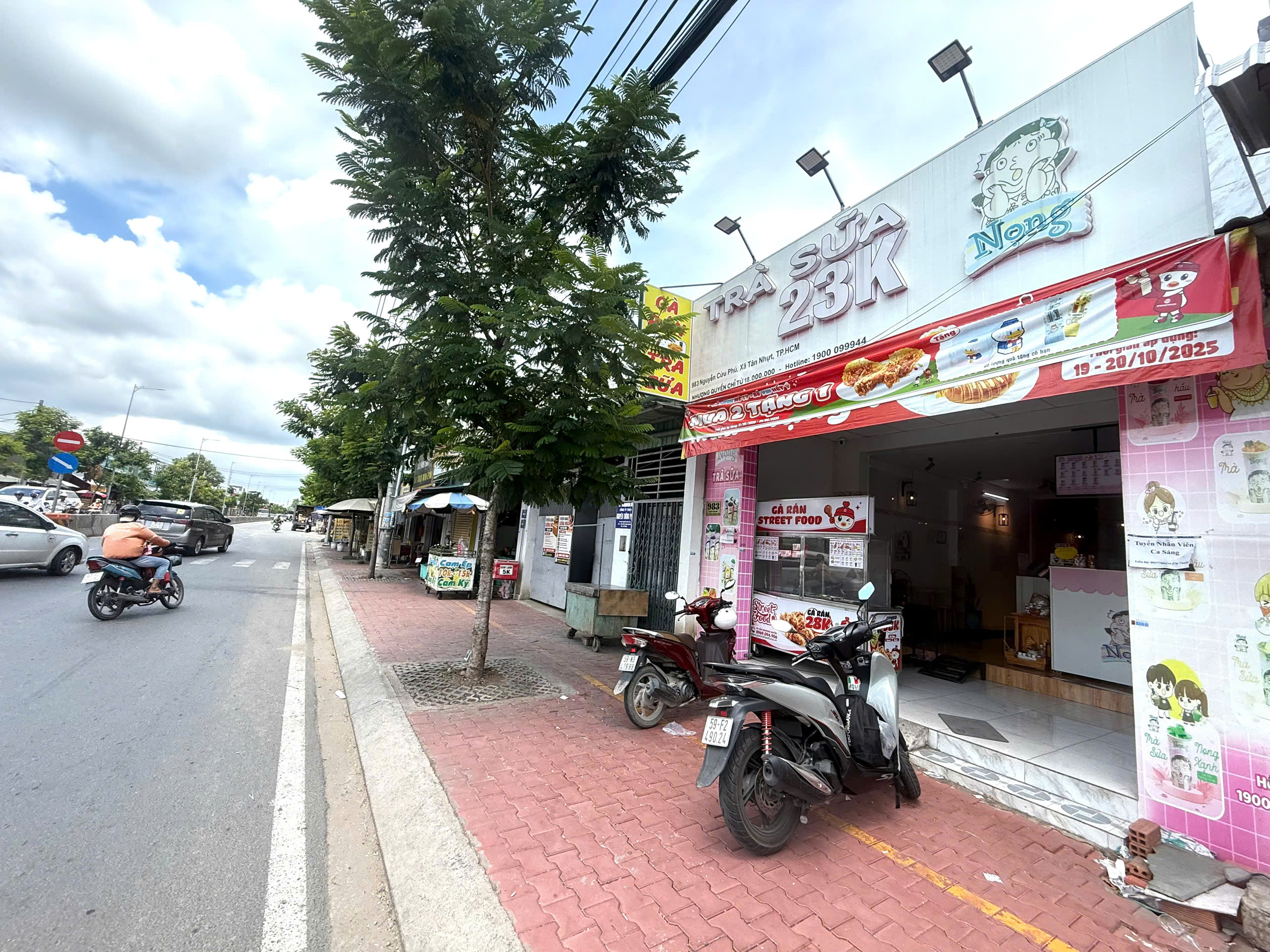 NHÀ BÁN 2 MẶT TIỀN 983 NGUYỄN CỬU PHÚ.KHU KINH DOANH SẦM UẤT.HIẾM CÓ,LỀ ĐƯỜNG 4,5m.VỊ TRÍ KIM CƯƠNG.