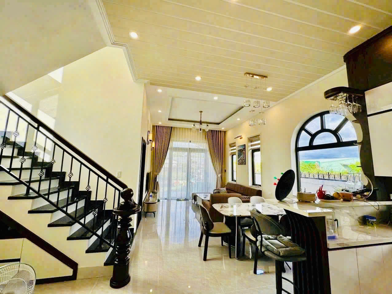 VILLA SÂN VƯỜN NGHỈ DƯỠNG – KHÔNG GIAN XANH – HẠ GIÁ CHỈ 13,4 TỶ-3