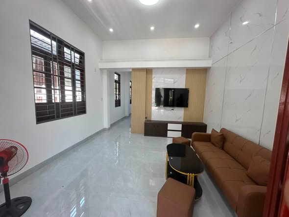 BÁN NHÀ CẤP 4 FULL NỘI THẤT – CHỈ XÁCH VALI VÀO Ở!-3