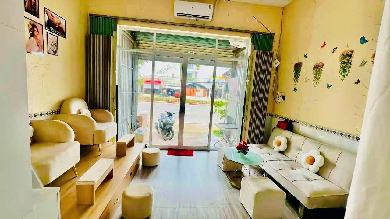 SANG TIỆM NAIL..Mi..gọi Đầu..Khu vực bình dương cũ Giá sang 30tr nhanh gọn