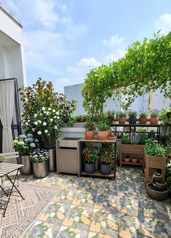 Bán nhà Cách Mạng Tháng Tám, QUẬN 10, DT 4.5 x 7m, giá 3.95 tỷ